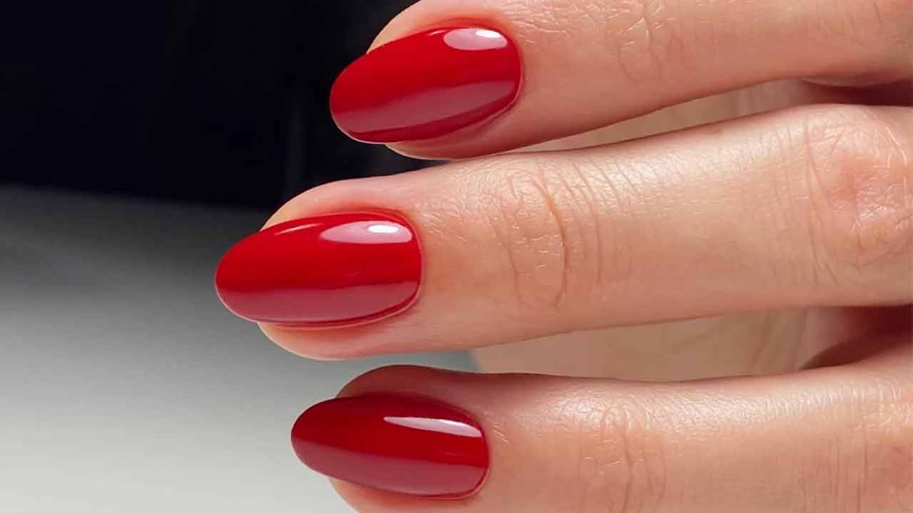 గోరంత అందం.. కొండంత కష్టం