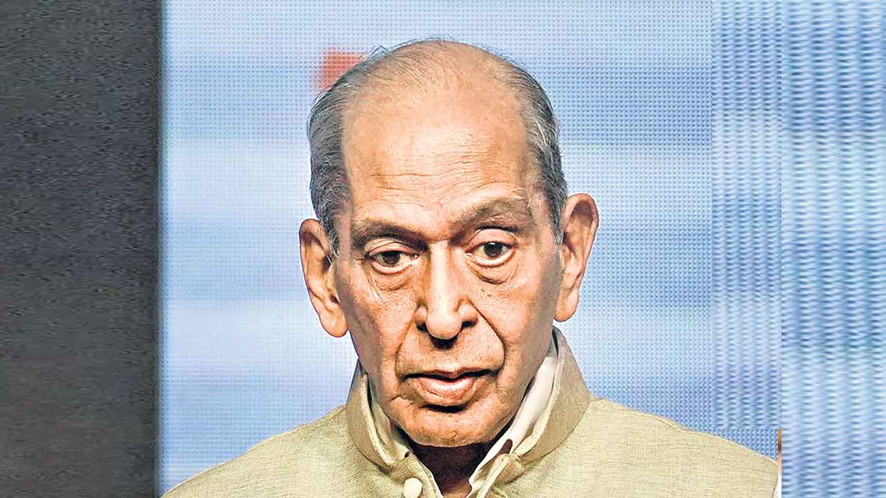 వెటరన్‌ బ్యాంకర్‌ ఎన్‌ వాఘల్‌ మృతి