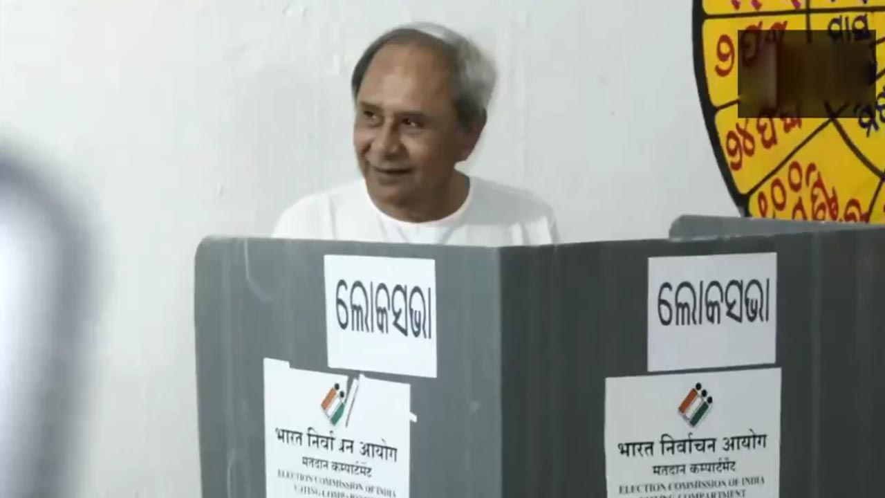 Odisha CM | భువనేశ్వర్‌లో ఓటు వేసిన ఒడిశా సీఎం నవీన్‌ పట్నాయక్‌.. Videos