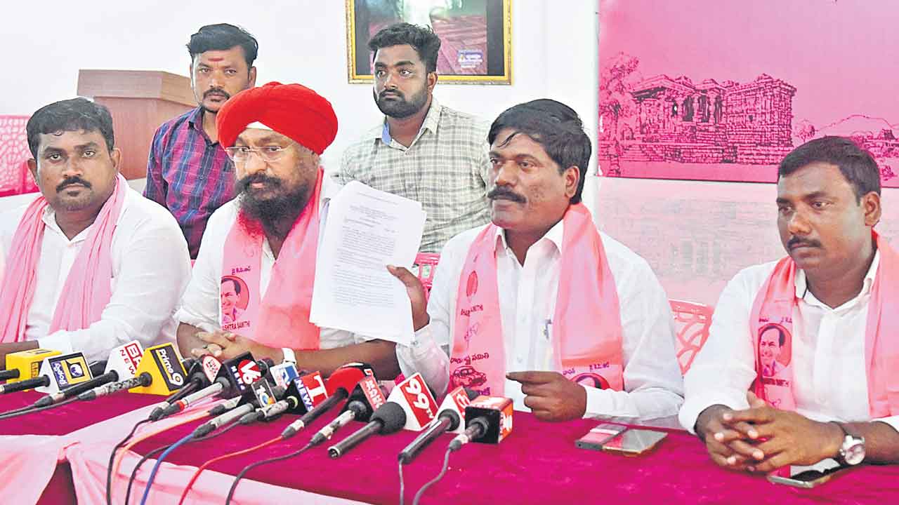 బ్లాక్‌ లిస్ట్‌ సంస్థకు సన్నబియ్యం టెండర్లా?