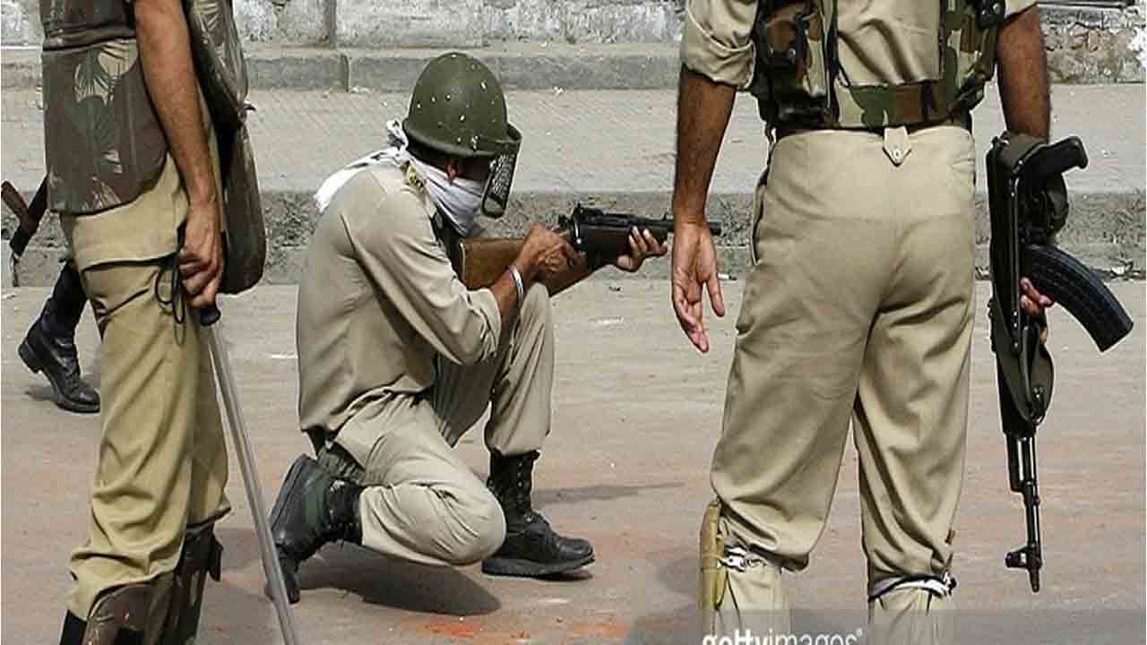 Tension | నరసారావుపేటలో ఉద్రిక్తత.. రబ్బరు బుల్లెట్లు ప్రయోగించిన పోలీసులు