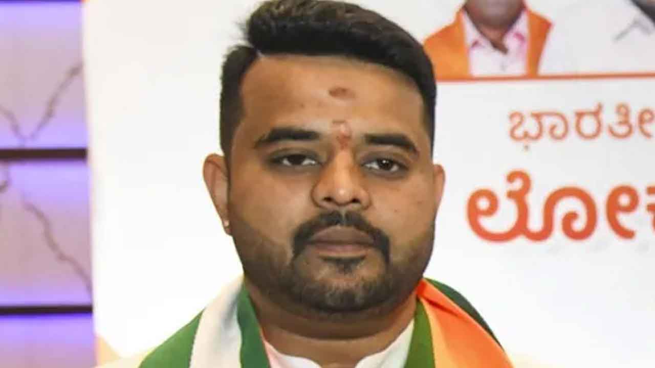 Prajwal Revanna | ఎంపీ ప్రజ్వల్‌ రేవణ్ణను విమానాశ్రయంలోనే అరెస్టు చేస్తాం : హోంమంత్రి పరమేశ్వర