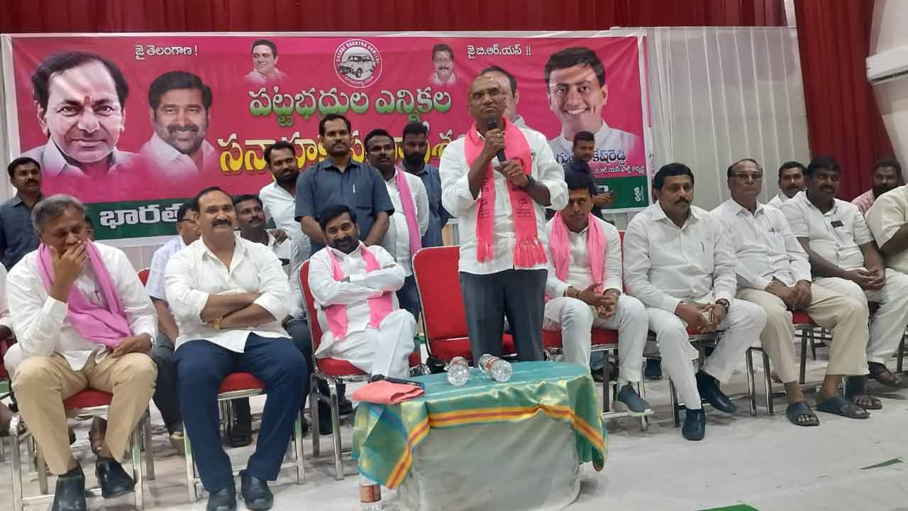 ప్రశ్నించే గొంతుకను పెద్దల సభకు పంపాలి