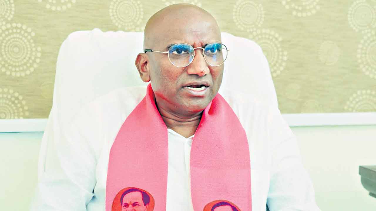 బీఆర్‌ఎస్‌కు ఓటేస్తేనే భవిష్యత్తు