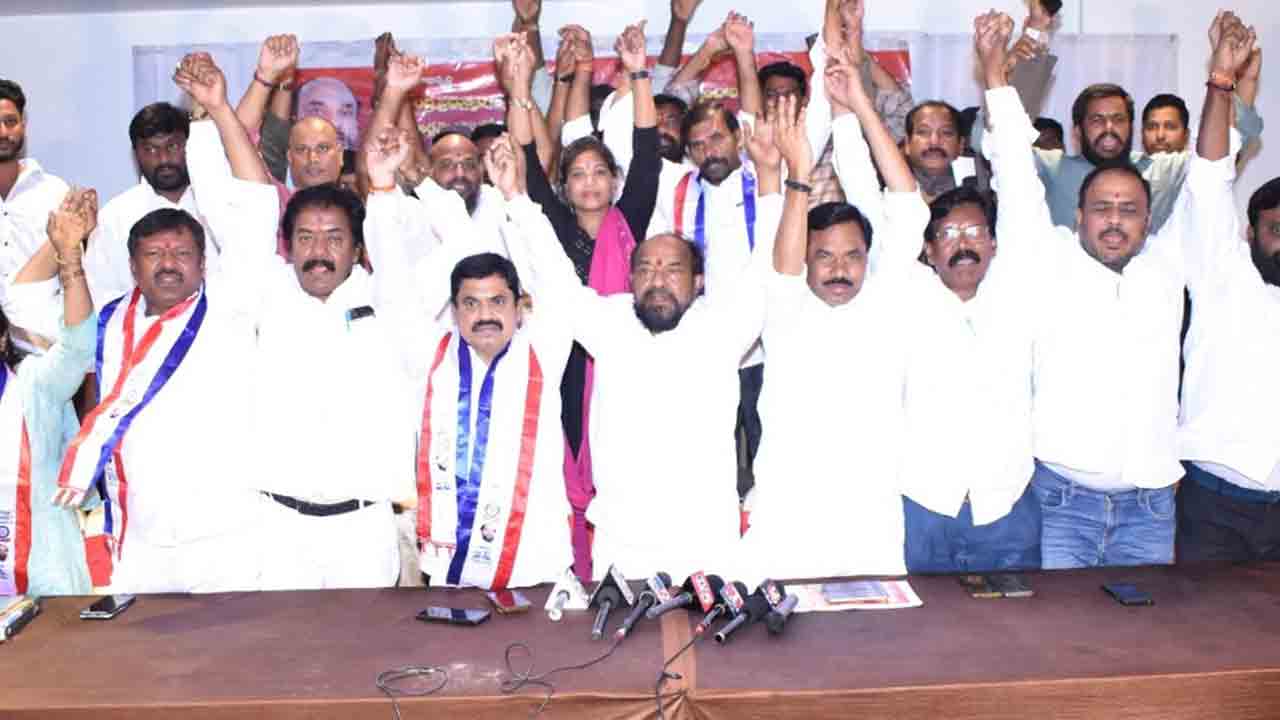 R Krishnaiah | బీసీ రిజర్వేషన్లు పెంచిన తరువాతే స్థానిక సంస్థల ఎన్నికలు జరపాలి : ఆర్‌.కృష్ణయ్య