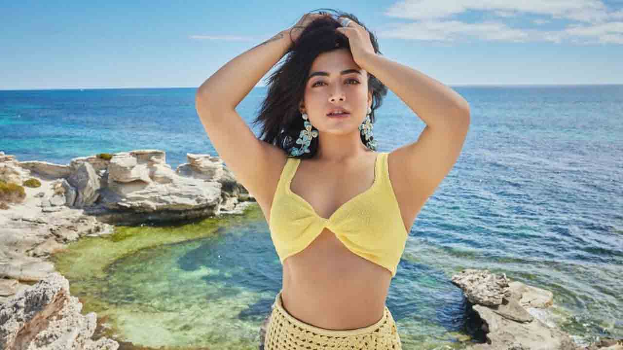 Rashmika Mandanna |తారా దిగి వచ్చిందా..? రష్మిక మందన్నా ట్రావెల్‌ మ్యాగజైన్‌ ఫొటోషూట్‌ వైరల్