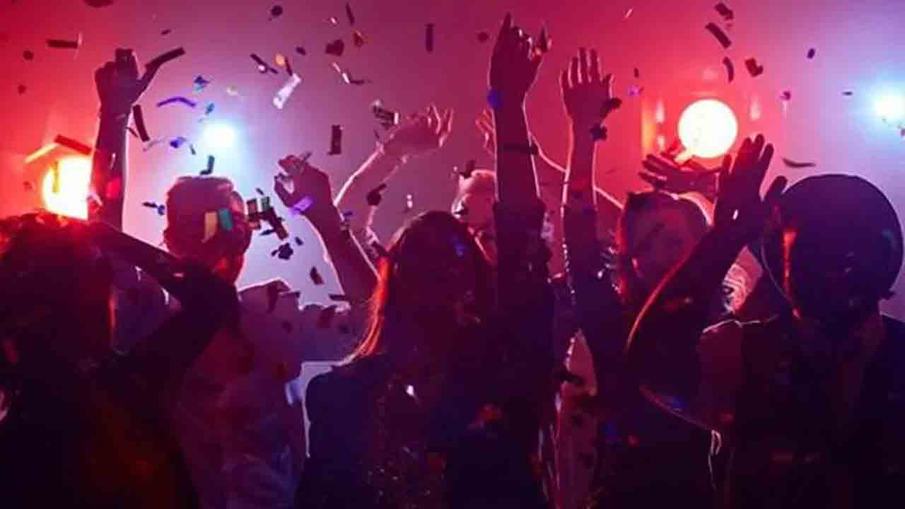 Rave Party | బెంగళూరులో రేవ్‌పార్టీ.. పట్టుబడిన తెలుగు సినీ ప్రముఖులు