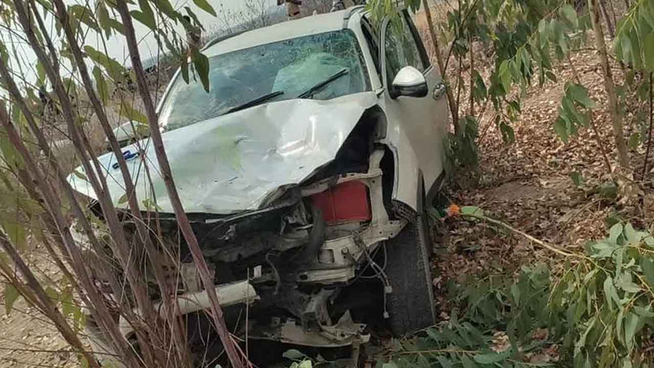 MLA Kasireddy | ఎమ్మెల్యే కారు ఢీ కొని ఒకరి మృతి