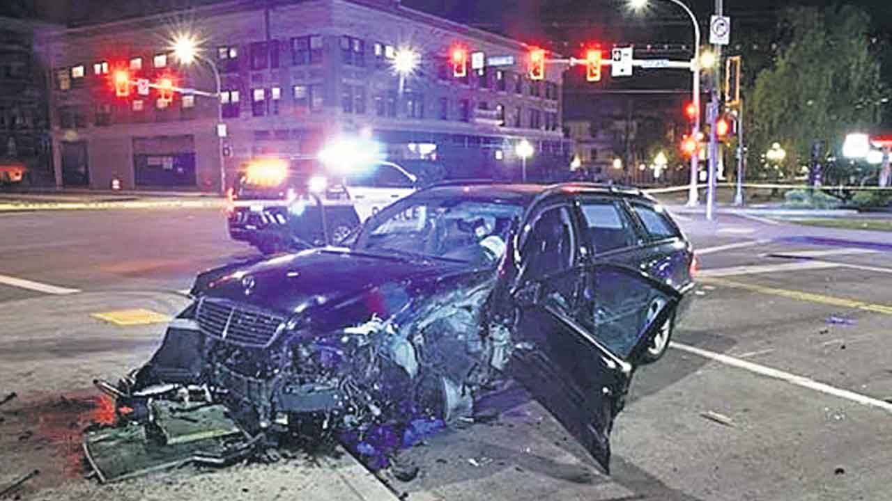 Canada | కెనడాలో పోలీస్‌ చేజింగ్‌కు భారతీయులు బలి!