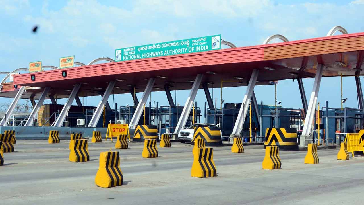 మళ్లీ టోల్‌ బాదుడు