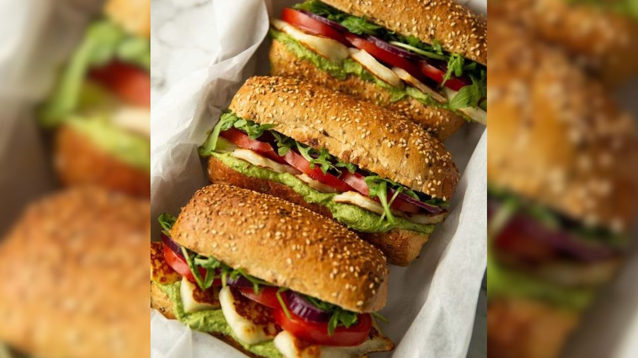 Sandwich | పనీర్‌ టిక్కా శాండ్‌విచ్‌ ఆర్డర్‌పెడితే.. చికెన్‌ శాండ్‌విచ్‌ డెలివరీ..! మహిళ రియాక్షన్‌ ఇదే..!