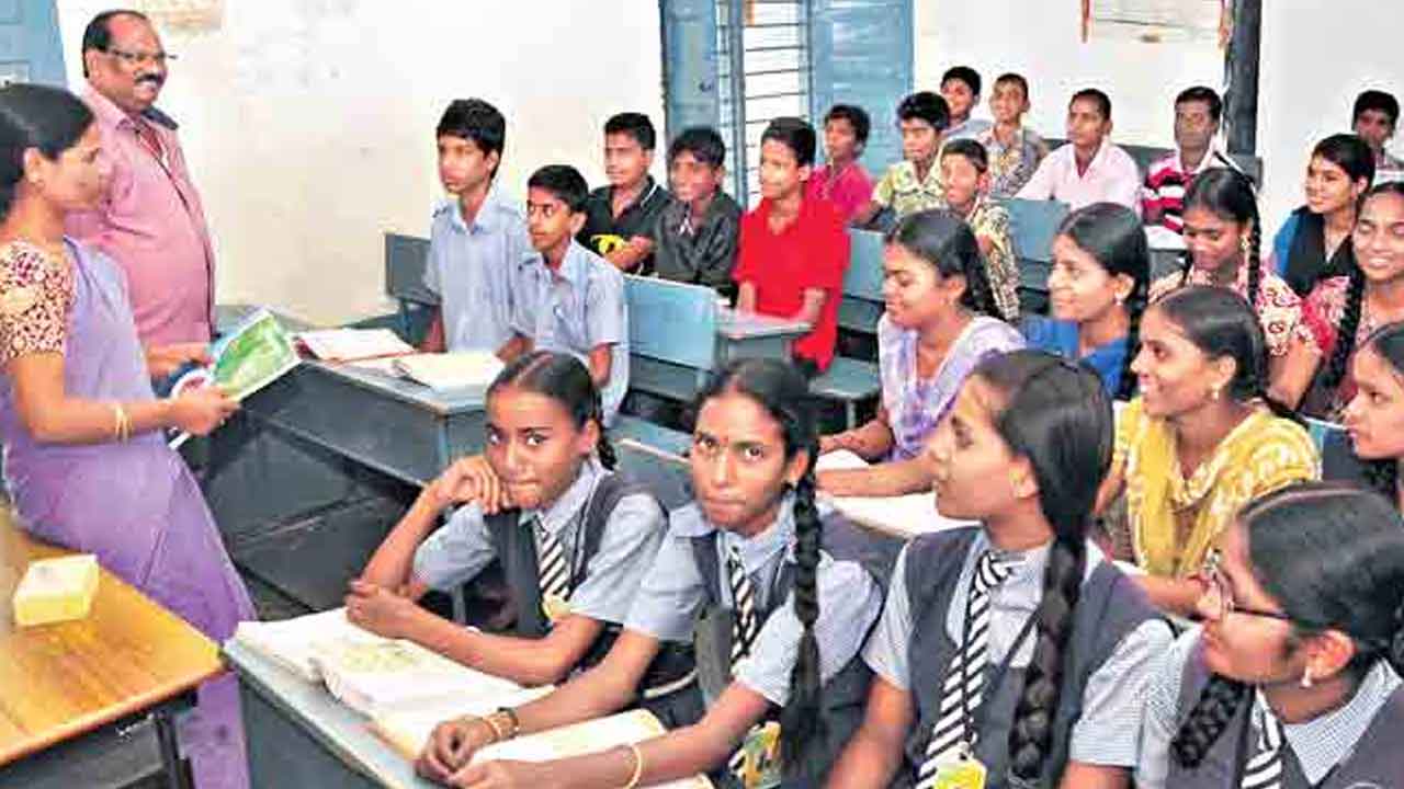 1,739 ప్రభుత్వ బడుల్లో నమోదు సున్నా