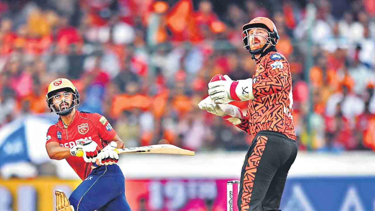 గెలుపు ఉత్సాహం..