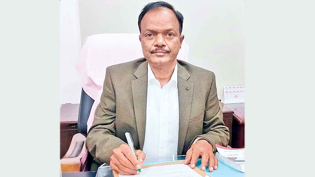 కేయూ వీసీపై విజిలెన్స్‌ విచారణకు ఆదేశం