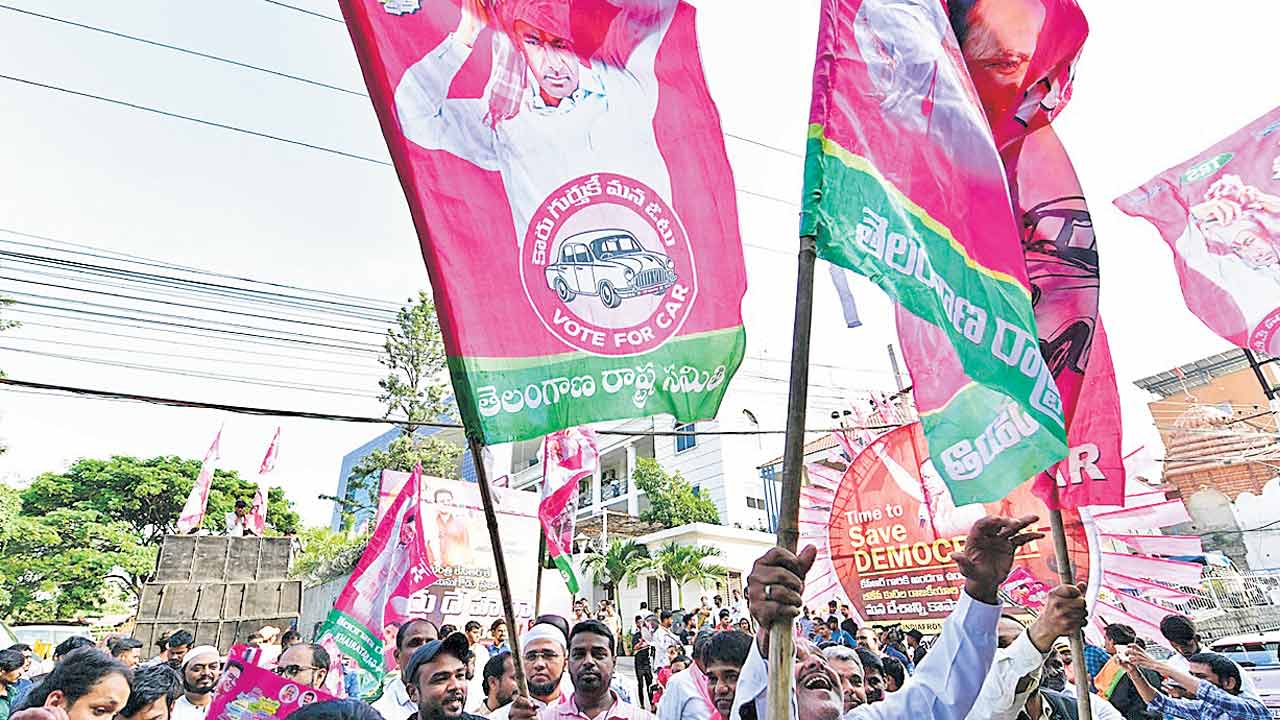 విద్యావంతులు బీఆర్‌ఎస్‌ వైపే!