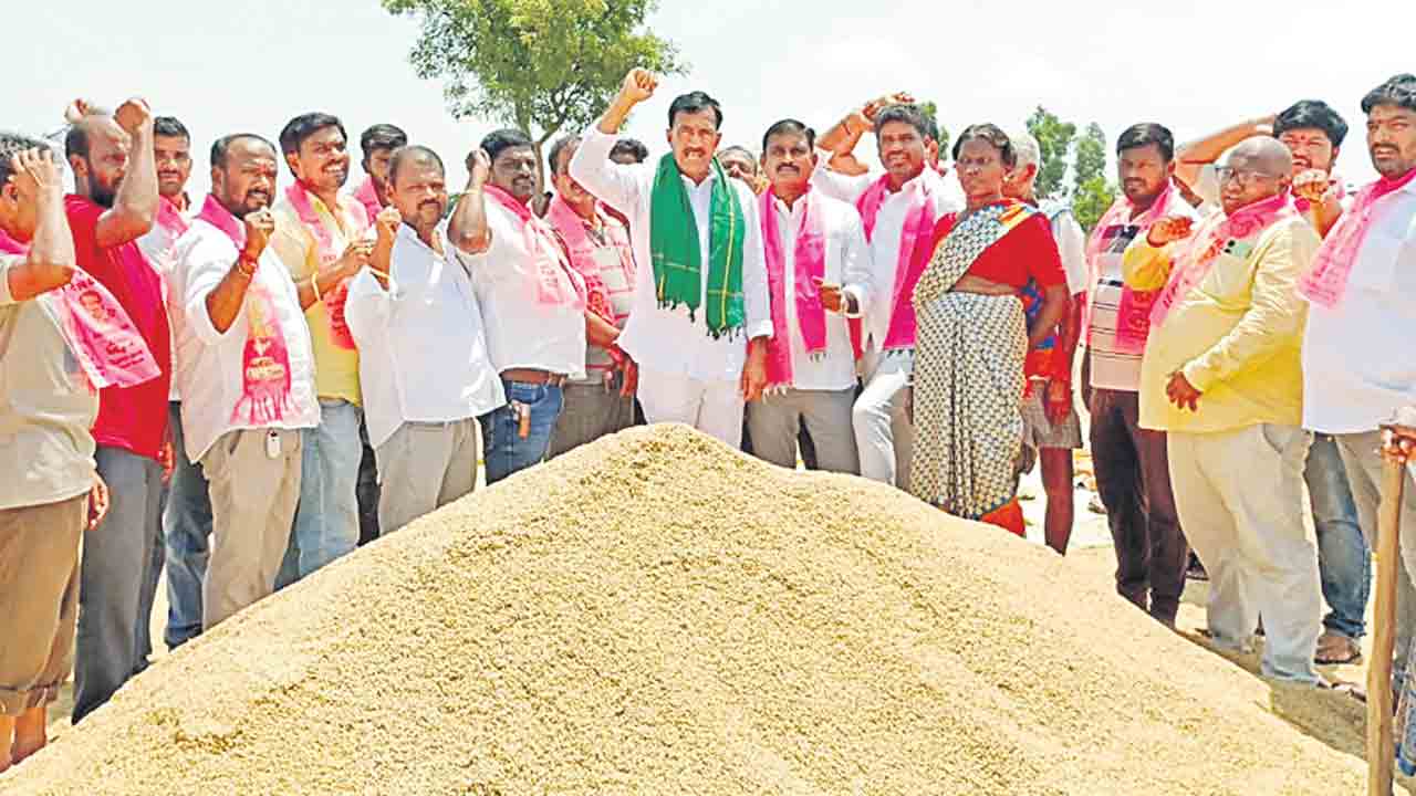 మోసం చేస్తున్న కాంగ్రెస్‌ సర్కారు