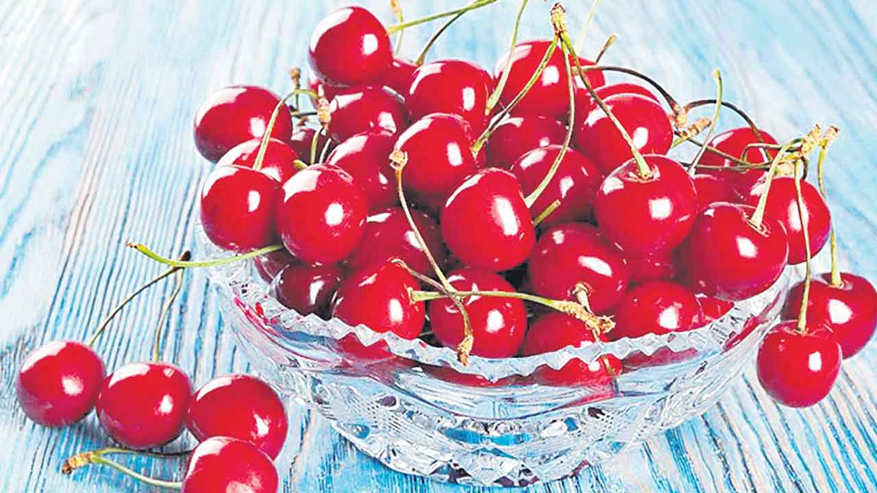 Sleeping | కంటి నిండా నిద్ర కావాలా.. అయితే ఇలా చేయండి!