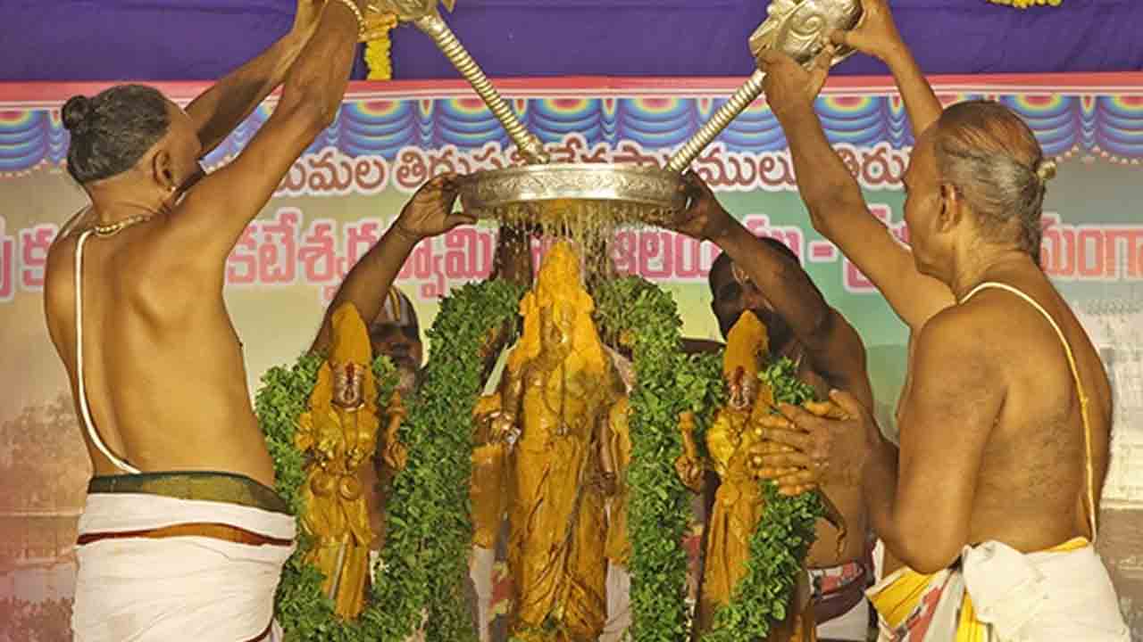 Vasantotsavam | వైభవంగా కల్యాణ వేంకటేశ్వరస్వామివారి వసంతోత్సవాలు ప్రారంభం