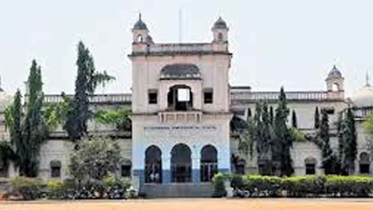 విక్టోరియాలో విచారణ