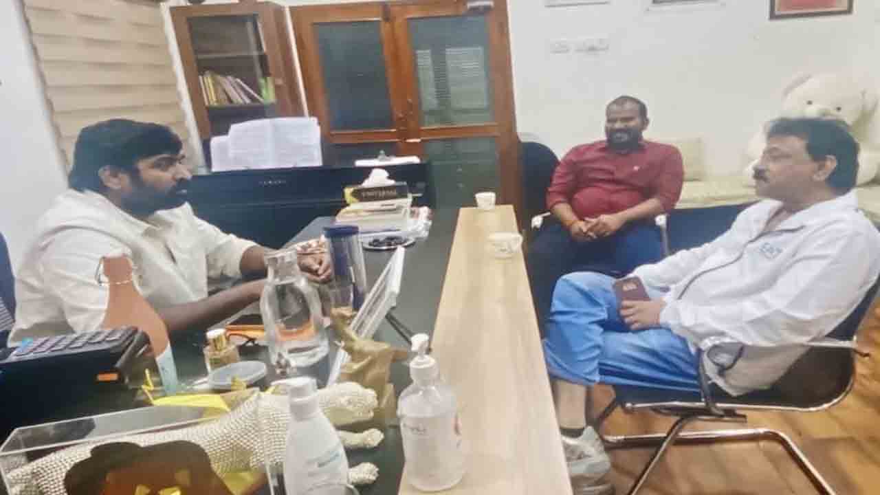 Vijay Sethupathy | విజ‌య్ సేతుప‌తిని క‌లిసిన రామ్ గోపాల్ వ‌ర్మ.. ఎందుకంటే.?