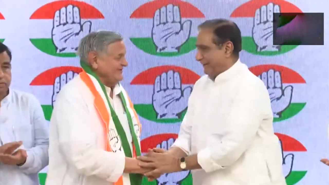 Delhi | ఎన్సీపీకి గుడ్‌బై చెప్పి కాంగ్రెస్‌లో చేరిన సీనియర్‌ నేత.. Video