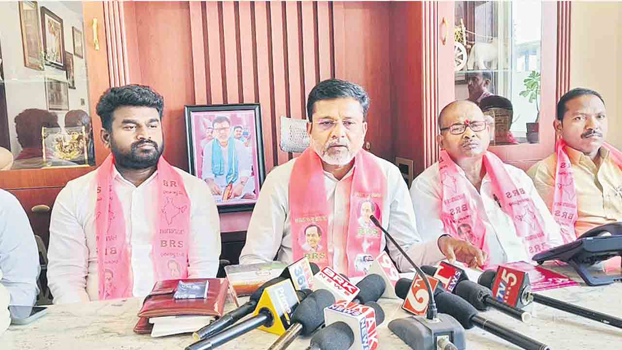 అభివృద్ధిని మరిచి అరాచకాలు ప్రోత్సహిస్తరా..?