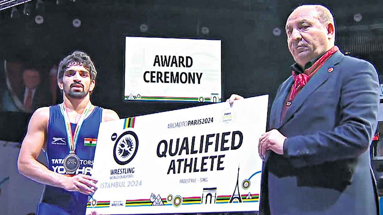 అమన్‌కు పారిస్‌ టికెట్‌