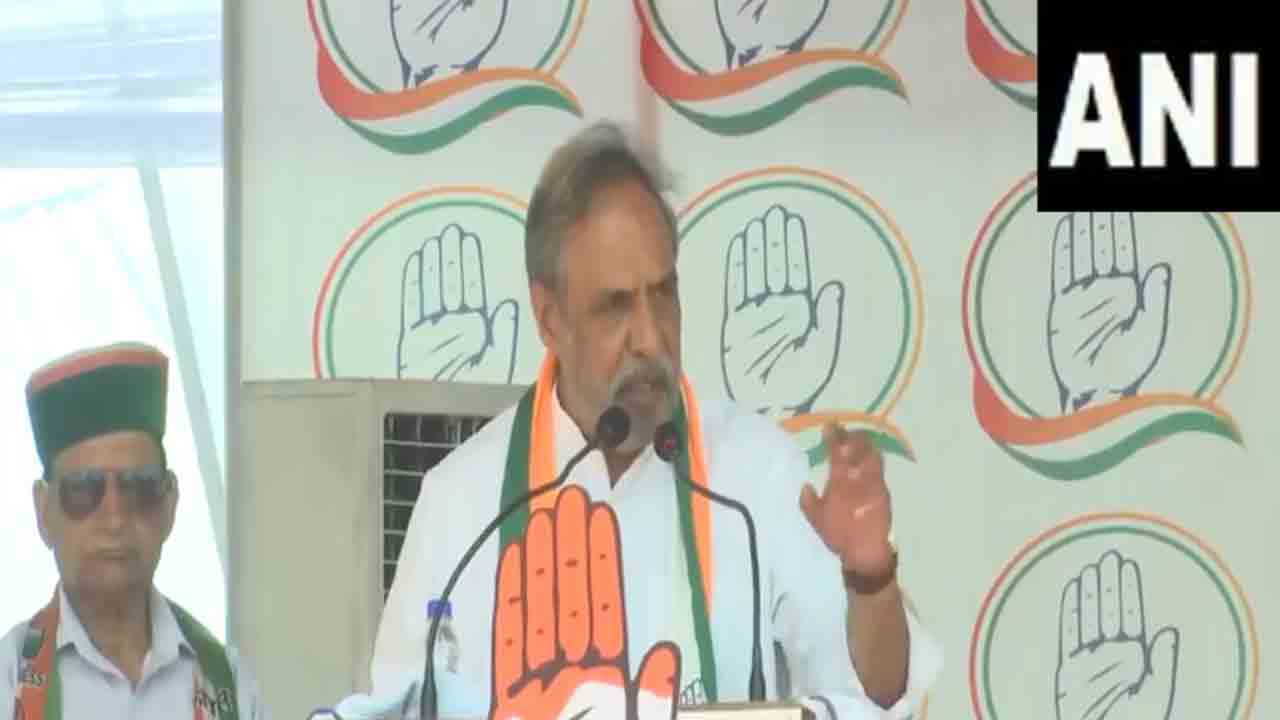 Loksabha Elections 2024 | రాజ్యాంగాన్ని మార్చేందుకు కాషాయ పార్టీ కుట్ర : ఆనంద్ శ‌ర్మ‌