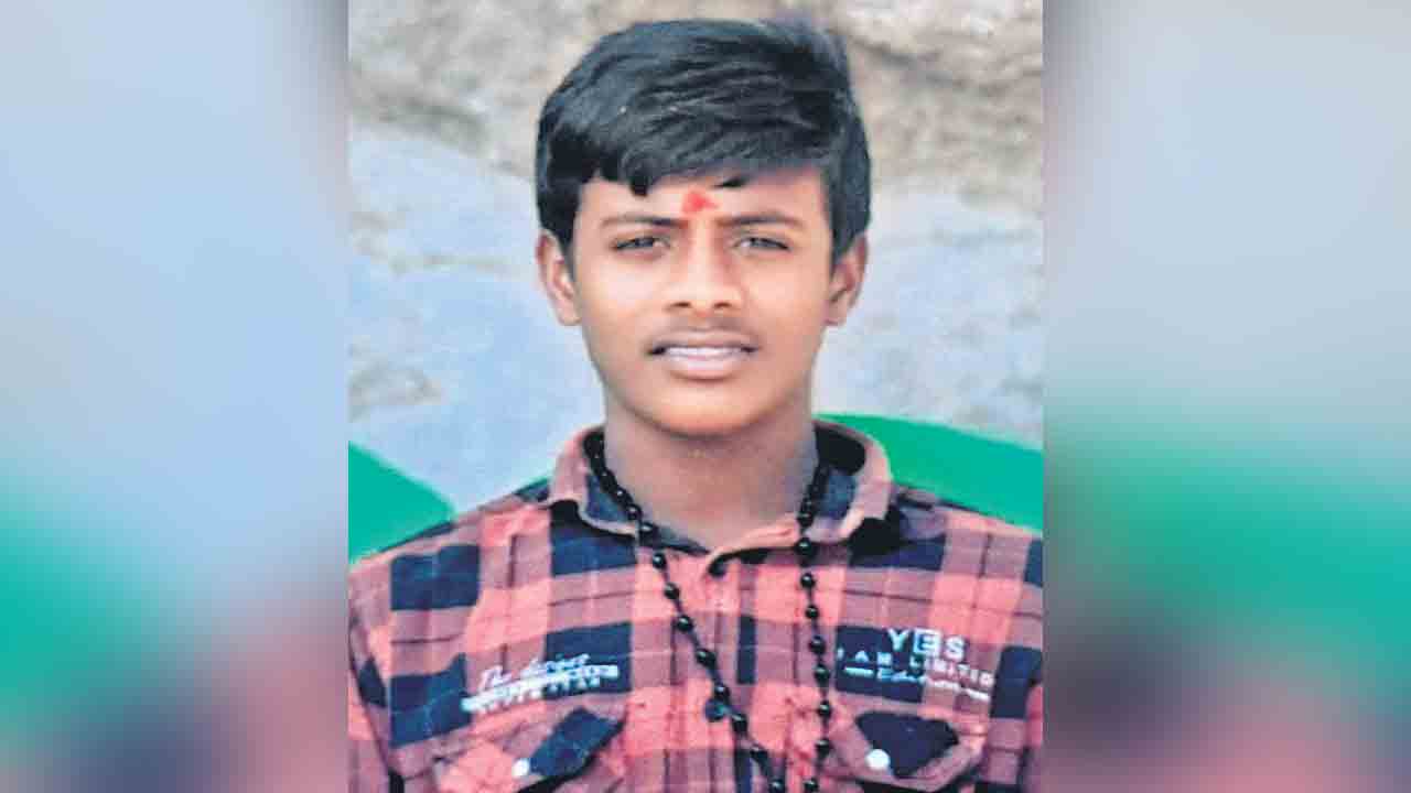 విద్యుత్‌ షాక్‌తో బాలుడి మృతి