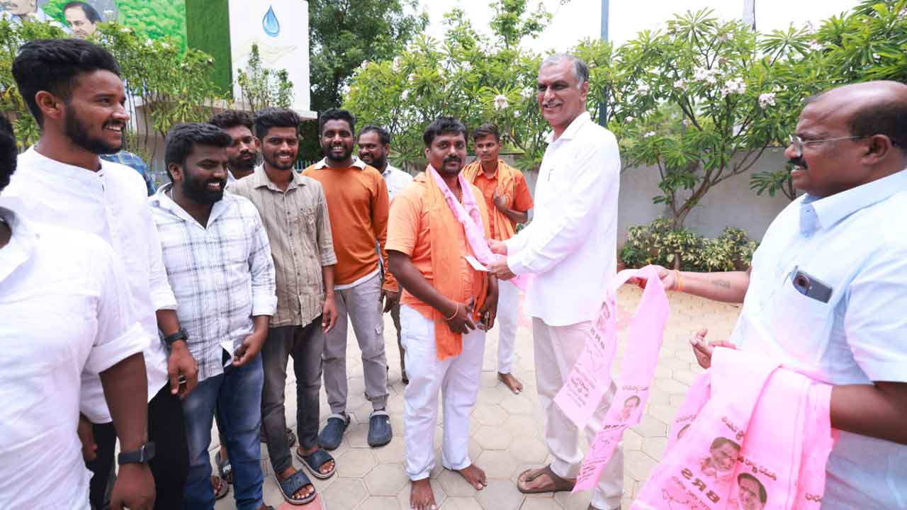 Harish Rao | హరీశ్‌ రావు సమక్షంలో బీఆర్‌ఎస్‌లో చేరికలు