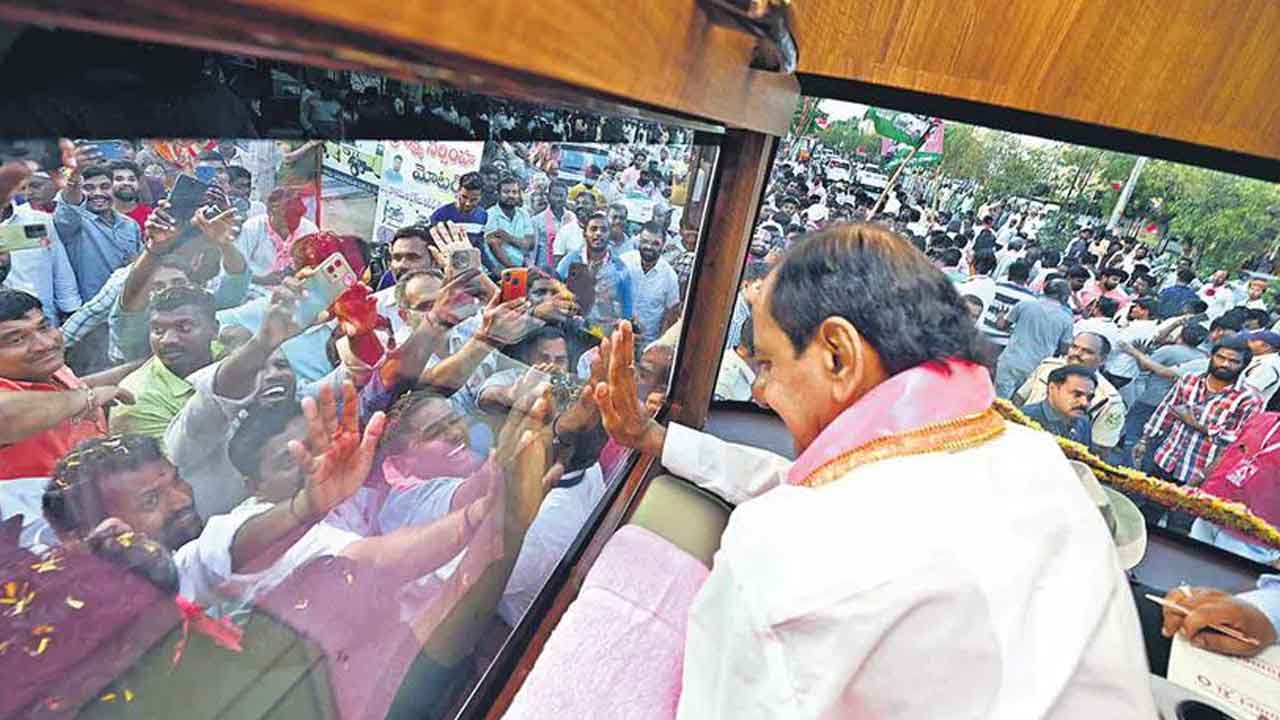 KCR bus Yatra | నేటితో ముగియనున్న కేసీఆర్‌ బస్సుయాత్ర