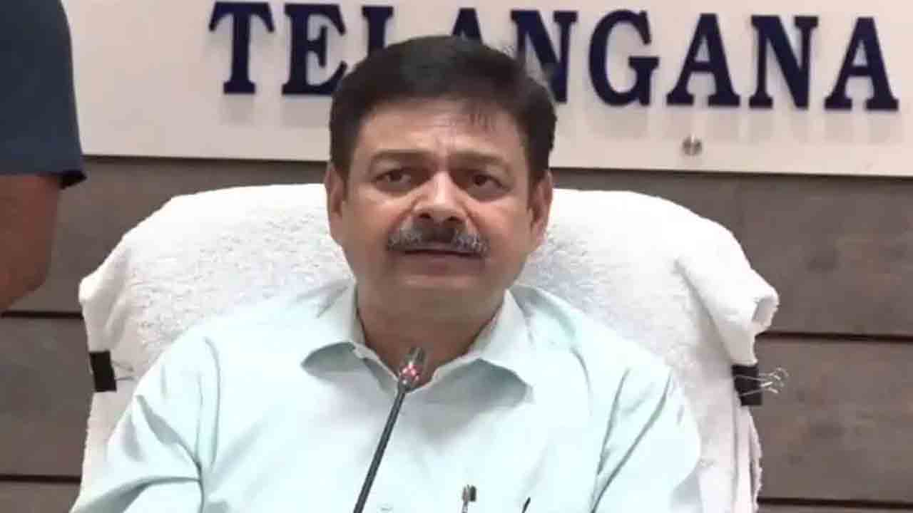 Telangana | ధాన్యం కొనుగోళ్ల‌లో లోపాలు స‌హ‌జమే : సివిల్ స‌ప్లై క‌మిష‌న‌ర్