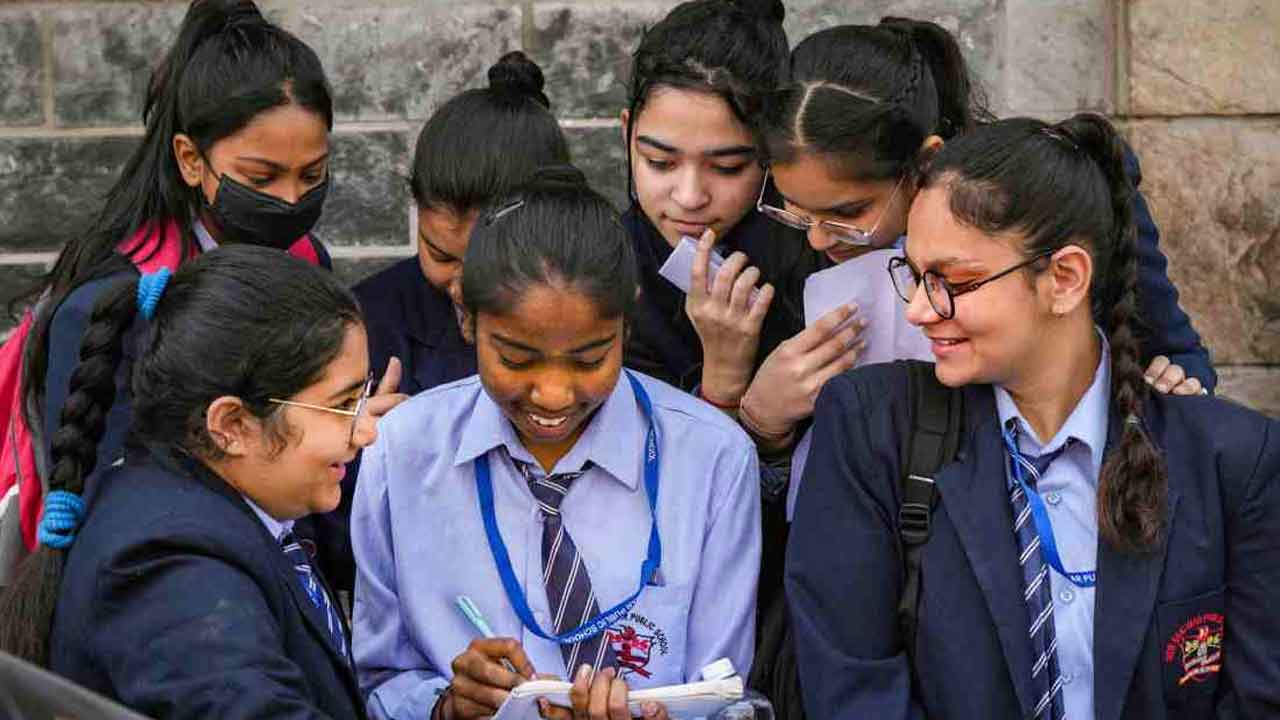 CISCE Results | సీఐఎస్‌సీఈ 10, 12 బోర్డు పరీక్షల్లో బాలికలదే హవా.. మెరిట్‌ జాబితాకు స్వస్తి