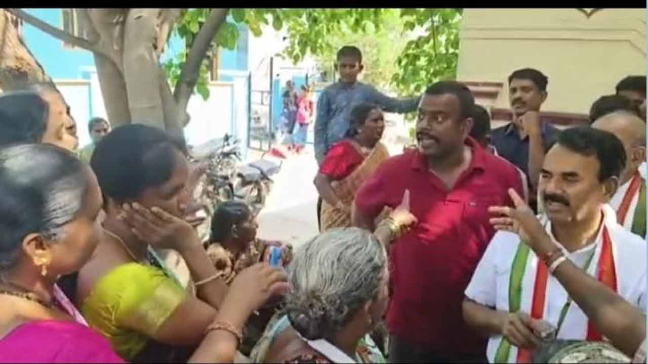 Kollapur | మంత్రి జూపల్లికి నిరసన సెగ.. 6 గ్యారెంటీల అమలేదంటూ నిలదీసిన మహిళలు