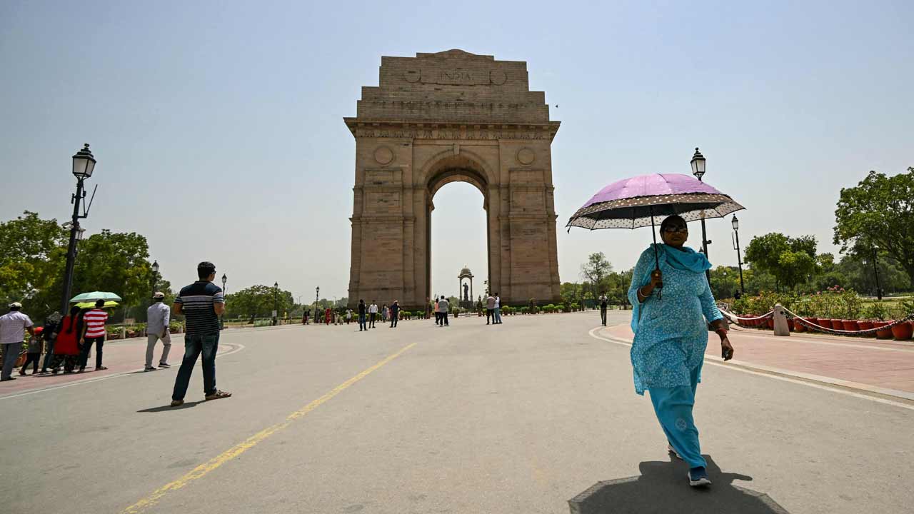 Delhi | ఢిల్లీలో రికార్డు స్థాయిలో ఎండలు.. మంగేష్‌పూర్‌లో 52.3 డిగ్రీల ఉష్ణోగ్రత నమోదు..