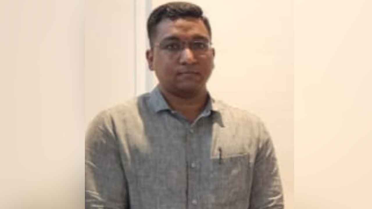 Secretariat employee | గుండెపోటుతో సెక్రటేరియట్ ఉద్యోగి మృతి.. ఐఏఎస్ అధికారి వేధింపులే కారణమా?