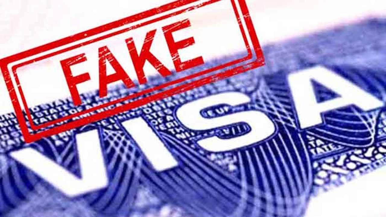 Sircilla | సిరిసిల్లలో నకిలీ గల్ఫ్‌ ఏజెంట్లపై పోలీసులు కొరడా.. ముగ్గురిపై కేసు నమోదు