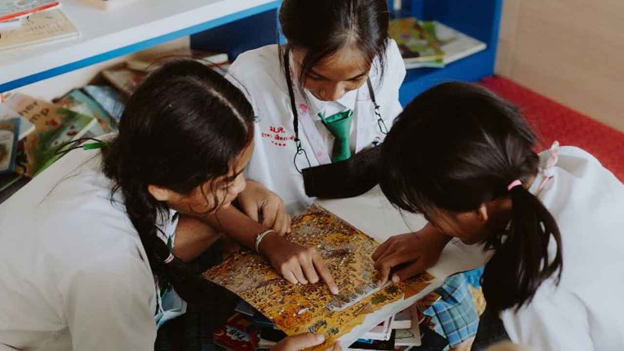 గర్ల్స్‌ స్కూల్స్‌ అమ్మాయిలే బెస్ట్‌