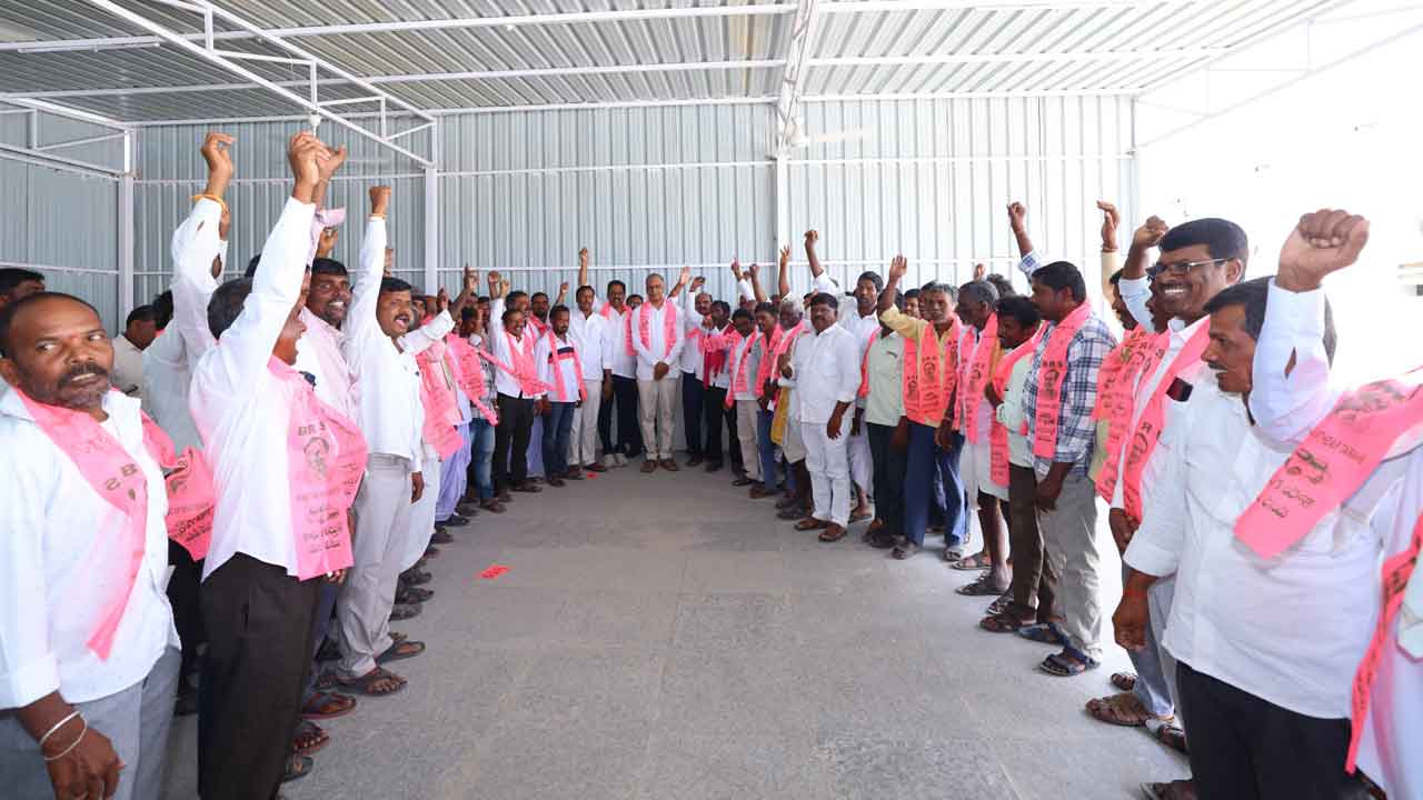 Harish Rao | ఎమ్మెల్యే హరీశ్‌ రావు సమక్షంలో బీఆర్‌ఎస్‌లో చేరికలు