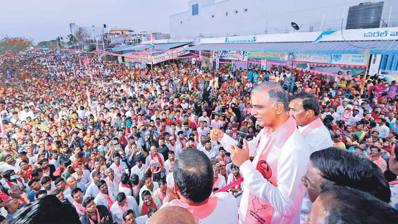 కాకి వాలొద్దని గద్దల్నే ఎత్కపోతున్నవ్‌