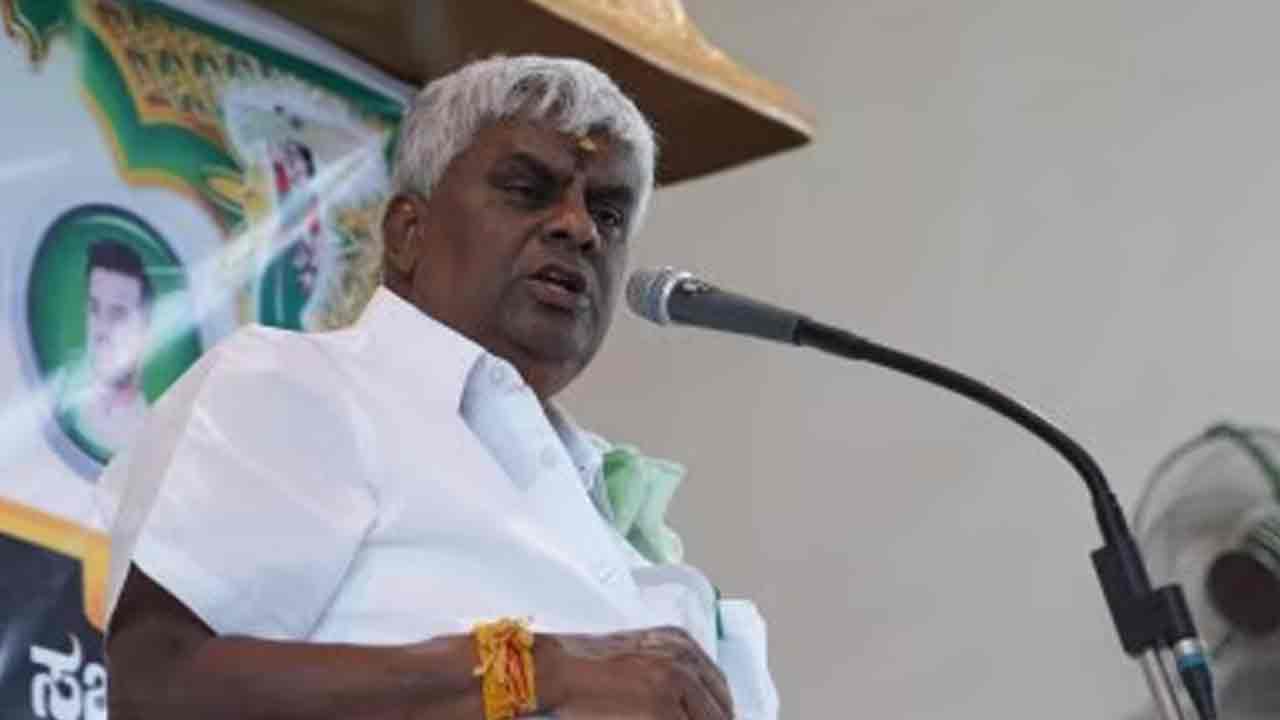 HD Revanna | మహిళ కిడ్నాప్‌ కేసులో.. జేడీఎస్‌ ఎమ్మెల్యే హెచ్‌డీ రేవణ్ణకు బెయిల్‌