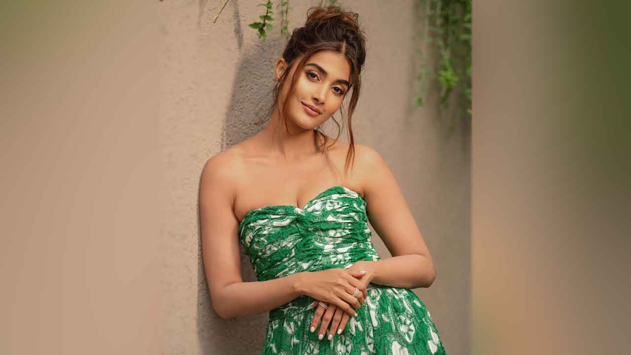 Pooja Hegde | బుట్టబొమ్మ భలేఛాన్స్‌ కొట్టేసింది.. సూర్యతో రొమాన్స్‌ చేయనున్న పూజాహెగ్డే