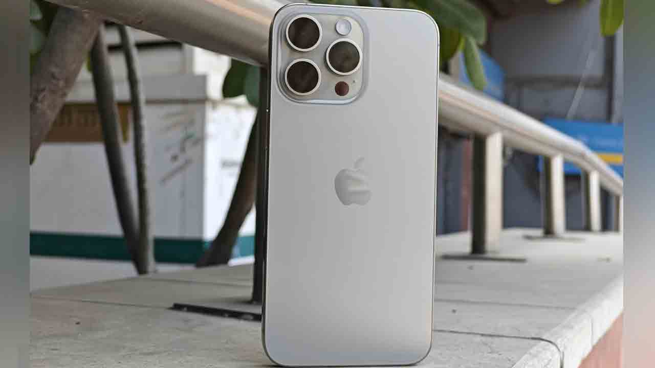 iPhone 15 Pro Max | మార్చి త్రైమాసికంలో బెస్ట్ సెల్లింగ్ ఫోన్ ఐ-ఫోన్ 15 ప్రో మ్యాక్స్.. ఎందుకంటే..?!