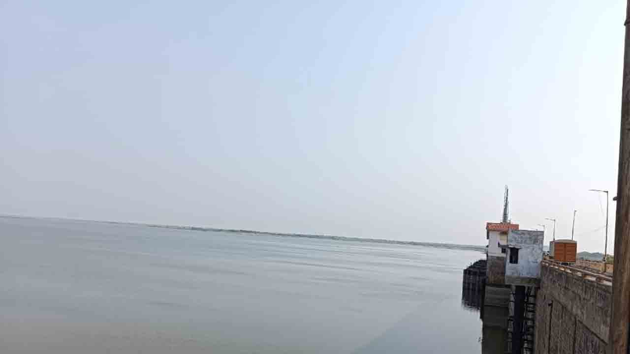 జూరాలకు కొనసాగుతున్న ఇన్‌ఫ్లో