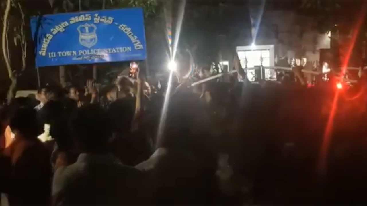 Karimnagar | కరీంనగర్‌ శోభాయాత్రలో ఉద్రిక్తత.. ఆరుగురు హనుమాన్‌ భక్తులపై కేసు నమోదు