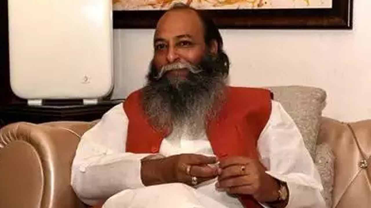 బీజేపీకి కర్ణిసేన చీఫ్‌ రాజీనామా