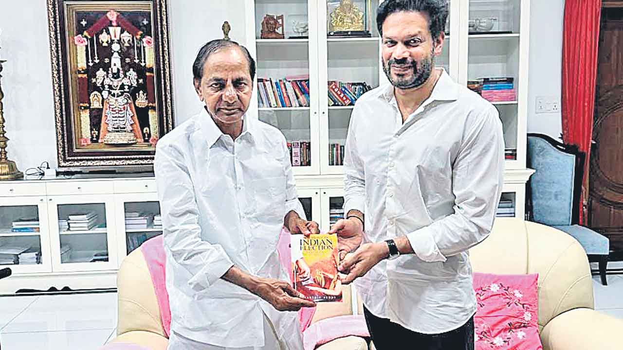 ఎన్నికలపై కార్తీక్‌రెడ్డి పుస్తకం