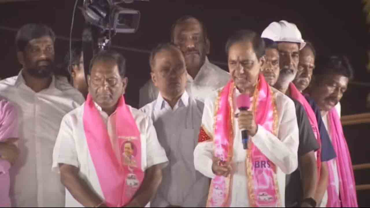 KCR | నా బ‌స్సు యాత్ర‌తో కాంగ్రెస్‌, బీజేపీ నేత‌ల గుండెలు వ‌ణుకుతున్నాయి : కేసీఆర్