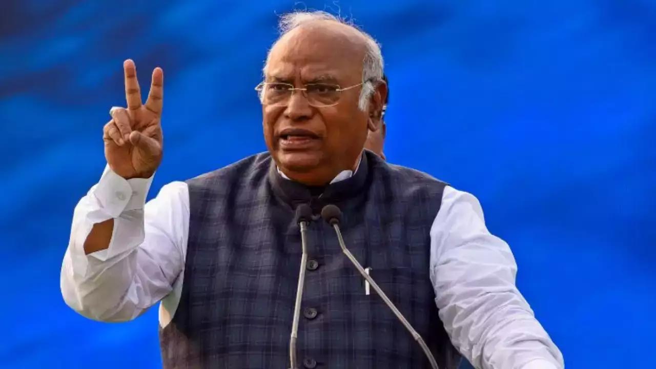 Mallikarjun Kharge | కౌన్‌ బనేగా కరోడ్‌పతి అన్నట్లే ఉంది.. ఇండియా బ్లాక్‌ ప్రధాని అభ్యర్థిపై మల్లికార్జున ఖర్గే చమత్కారం