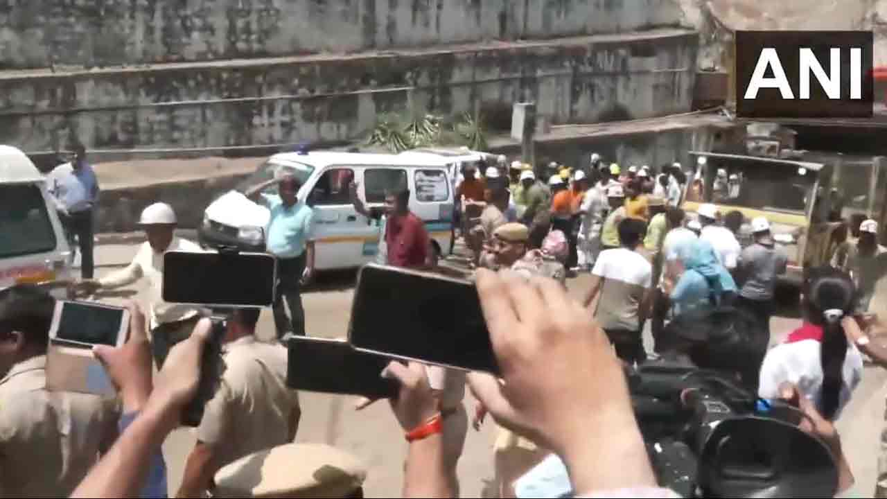 Kolihan Mine: కాప‌ర్ గ‌నిలో కూలిన లిఫ్ట్‌.. సీనియ‌ర్ విజిలెన్స్ ఆఫీస‌ర్ మృతి